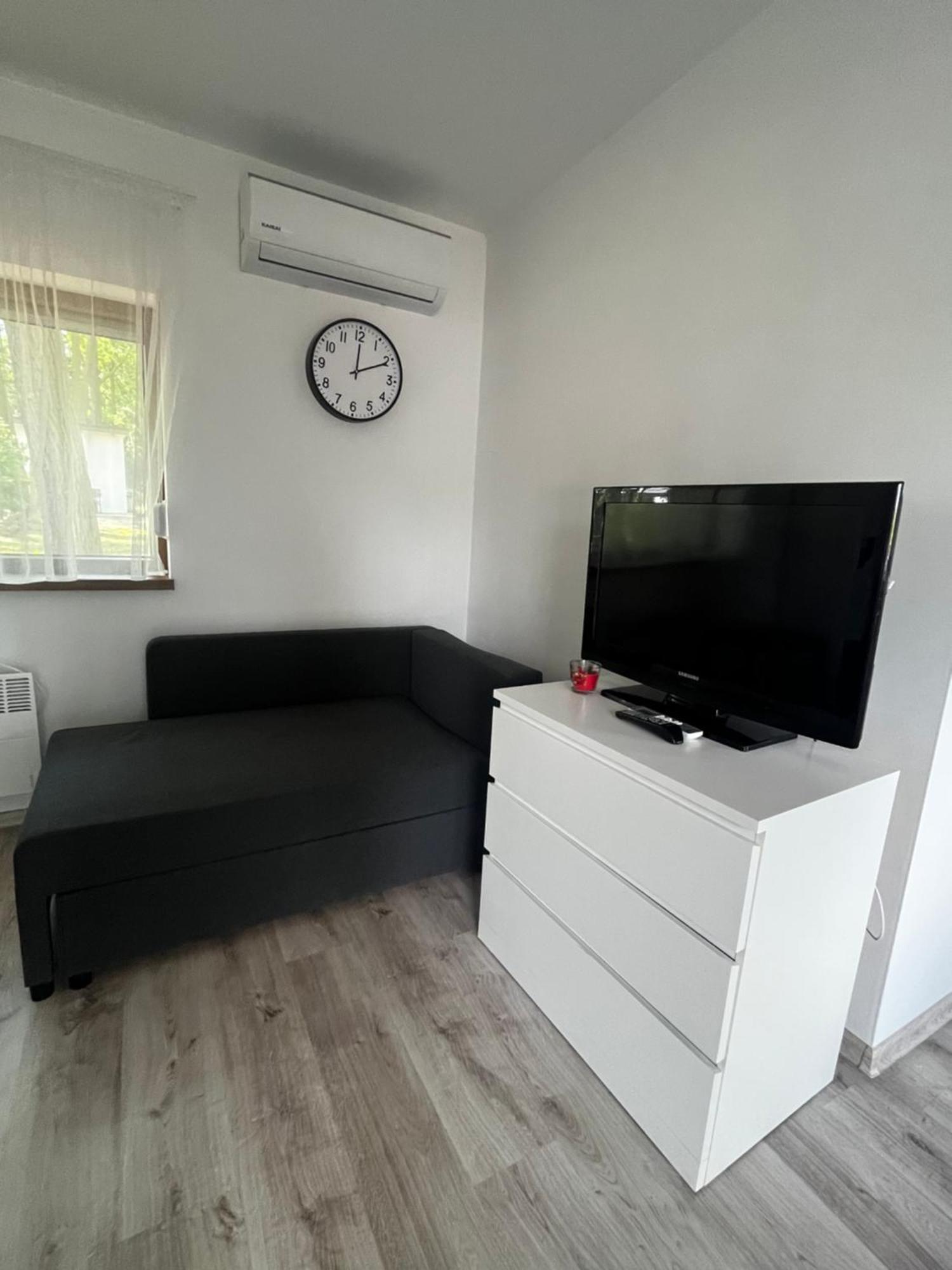 Domki Pod Debami Mojecice Bagian luar foto